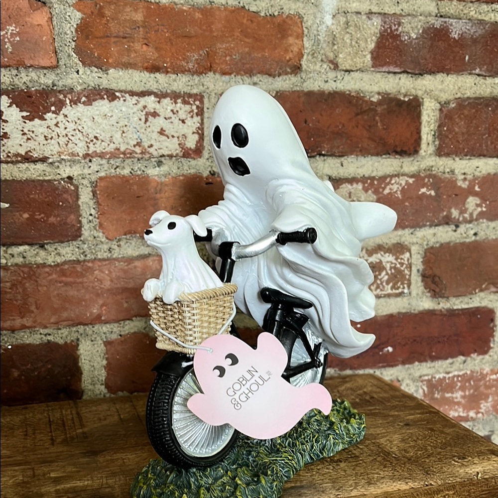 Ghost and Dog Figurine - White